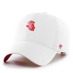 Czapka z daszkiem 47 Brand. Białe czapki i kapelusze damskie 47 Brand, bez wzorów. Za 89.99 zł.