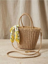 Pleciona torebka z ozdobną apaszką - beżowy. Brązowe szaliki i chusty damskie Sinsay, bez wzorów. Za 59.99 zł.