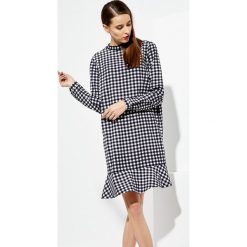 Sukienka z wiązaniem. Sukienki damskie MOODO, xs, bez wzorów, bez kołnierzyka, bez ramiączek. Za 19.99 zł.