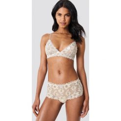 Samsoe & Samsoe Figi Marilyn 6356 - Beige,Nude. Brązowe figi damskie Samsøe & Samsøe, z nylonu. Za 121.95 zł.