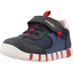 Buty GEOX B IUPIDOO Niebieski. Niebieskie buty sportowe chłopięce Geox, bez wzorów, bez zapięcia, trekkingowe. Za 174.99 zł.