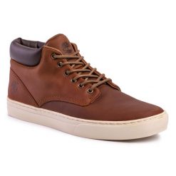 Trzewiki Timberland. Brązowe botki męskie Timberland, bez wzorów, bez zapięcia. Za 699.99 zł.