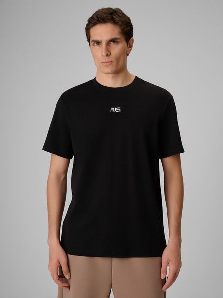 4F T-shirt regular gładki męski 4F x Robert Lewandowski - czarne M. Czarne koszulki sportowe męskie 4f, m, bez wzorów, z bawełny, biznesowe, bez kołnierzyka. Za 99.99 zł.