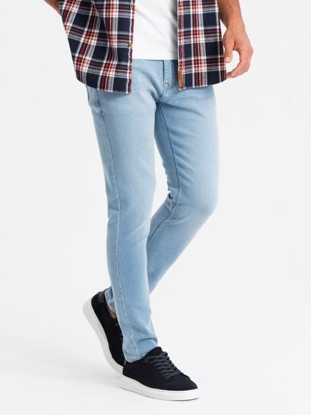 Dopasowane jeansowe spodnie męskie SLIM FIT z elastanem – błękitne V3 - Rozmiar: XL. Niebieskie spodnie materiałowe męskie Ombre Clothing, l, bez wzorów, z bawełny, casualowe. W wyprzedaży za 129.99 zł.