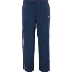 Męskie Spodnie Fila Cupula - Komfort i Styl w Jednym. Czerwone szorty męskie Fila, m, bez wzorów. Za 196.99 zł.
