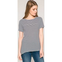 Emporio Armani - Top. Szare topy damskie Emporio Armani, z dzianiny, z okrągłym kołnierzem, z krótkim rękawem. W wyprzedaży za 179.90 zł.