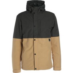 Brunotti DELAWARE Kurtka snowboardowa pine grey. Kurtki snowboardowe męskie marki Brunotti. W wyprzedaży za 566.10 zł.