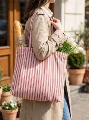 Torba zakupowa w czerwone paski - czerwony. Czerwone torby i plecaki dziecięce Sinsay. Za 19.99 zł.