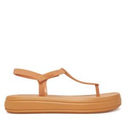 Sandały Melissa. Brązowe sandały damskie Melissa, bez wzorów, bez obcasa, na płaskiej podeszwie, bez zapięcia. Za 169.99 zł.