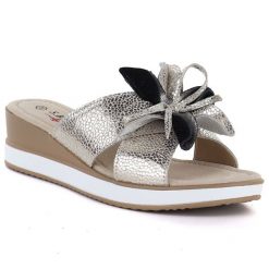 OBUWIE S.BARSKI. Klapki damskie S.BARSKI, bez wzorów, ze skóry, bez obcasa. Za 189.99 zł.