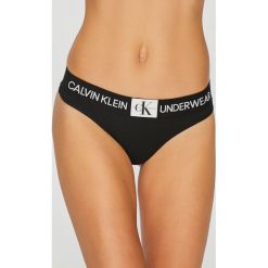 Calvin Klein Underwear - Stringi. Stringi damskie marki Calvin Klein Underwear. Za 89.90 zł.