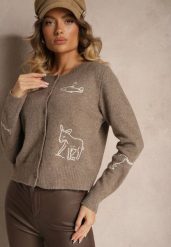 Ciemnobeżowy Kardigan z Wełną na Guziki z Haftowanym Wzorem Nelyra. Brązowe kardigany damskie Renee, uniwersalny, bez wzorów, z jeansu, eleganckie, bez kołnierzyka, bez ramiączek, bez kaptura. Za 159.99 zł.