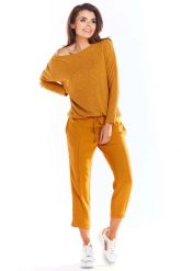 Kamelowy Dzianinowy Sweter w Łódkę o Kroju Oversize. Brązowe swetry damskie Awama, l, bez wzorów, z dzianiny, bez kołnierzyka, bez ramiączek, bez kaptura. Za 169.90 zł.
