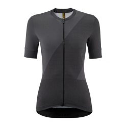 Damski jersey Mavic Aksium Graphic. Czarne koszulki sportowe damskie MAVIC, bez wzorów, z jersey, bez kołnierzyka, bez ramiączek, rowerowe. W wyprzedaży za 349.00 zł.
