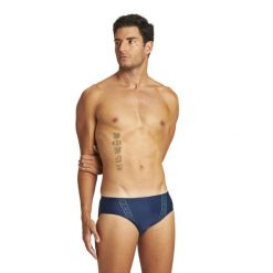 Kąpielówki slipy męskie na basen Arena Poise Brief. Niebieskie kąpielówki męskie Arena, m, bez wzorów, do pływania. Za 49.99 zł.