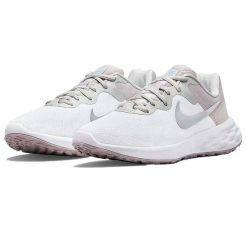 Buty do Biegania damskie Nike Revolution 6 NN PRM. Białe obuwie sportowe damskie Nike, bez wzorów, do biegania, nike revolution. Za 233.20 zł.