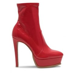 Botki Nine West. Czerwone botki damskie Nine West, bez obcasa, na szpilce, bez zapięcia. Za 299.99 zł.