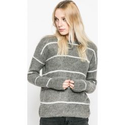 Pepe Jeans - Sweter. Swetry damskie marki Pepe Jeans. W wyprzedaży za 149.90 zł.