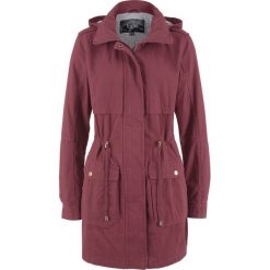 Parka bawełniana na podszewce z dżerseju bonprix czerwony klonowy. Parki damskie marki bonprix. Za 189.99 zł.