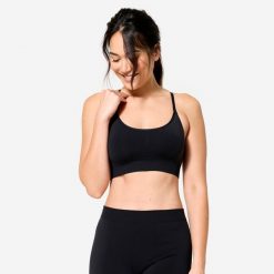 Stanik sportowy Decathlon. Czarne bluzy sportowe damskie STAREVER, xs, bez wzorów, z elastanu, bez kaptura, na jogę i pilates. W wyprzedaży za 39.99 zł.