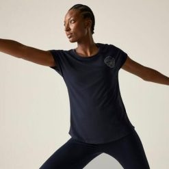 Damska koszulka z krótkim rękawem i grafiką Serenity. Niebieskie t-shirty damskie Dare 2b, bez wzorów, z lyocellu, bez kołnierzyka. Za 139.99 zł.