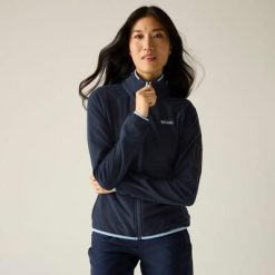 Damska bluza polarowa Rivendell z zamkiem błyskawicznym. Niebieskie bluzy damskie Regatta, bez wzorów, z polaru, bez kaptura. W wyprzedaży za 229.99 zł.