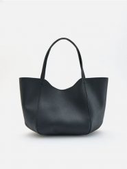 Torebka shopper z imitacji skóry - czarny. Czarne torebki shopper damskie Reserved, bez wzorów, ze skóry, bez dodatków. Za 139.99 zł.