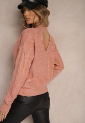 Jasnoróżowy Sweter z Dekoltem na Plecach z Ozdobnym Splotem Torleana. Czerwone swetry damskie Renee, m, bez wzorów, z jeansu, casualowe, bez kołnierzyka, bez ramiączek, długie, bez kaptura. Za 99.99 zł.