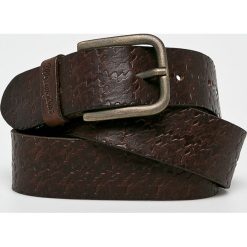 Wrangler - Pasek skórzany. Brązowe paski damskie Wrangler, w paski, z materiału. Za 149.90 zł.