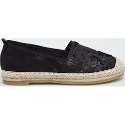 Answear - Espadryle Lisa. Szare espadryle damskie ANSWEAR, z materiału. W wyprzedaży za 59.90 zł.