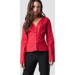 NA-KD Trend Bluzka z guzikami - Red. Bluzki damskie marki NA-KD Trend. Za 80.95 zł.