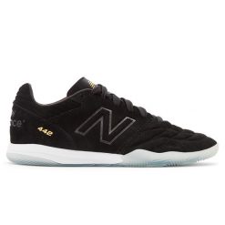 Halówki męskie New Balance 442 V2 PRO IN MS41LBK2 – czarne. Czarne buty sportowe męskie New Balance, z gumy, bez zapięcia, na fitness i siłownię. Za 349.99 zł.