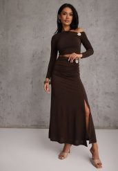 Brązowy Komplet Spódnica i Longsleeve Zdobione Marszczeniami i Aplikacjami Bervessa. Brązowe spódnice damskie Renee, s, z aplikacjami, dopasowane. Za 149.99 zł.