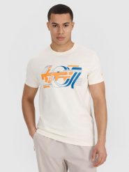4F T-shirt regular z nadrukiem męski - beżowy M. Brązowe koszulki sportowe męskie 4f, m, bez wzorów, z bawełny, klasyczne, bez kołnierzyka. W wyprzedaży za 39.99 zł.
