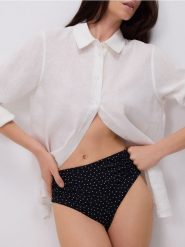 Dół od bikini - czarny. Czarne bikini damskie Reserved, l, bez wzorów. Za 59.99 zł.