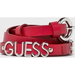 Guess Jeans - Pasek skórzany. Czerwone paski damskie Guess Jeans, z aplikacjami, z jeansu. Za 279.90 zł.