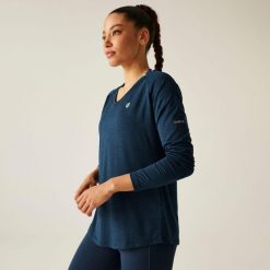 Koszulka sportowa z długim rękawem damska Discern. Szare koszulki sportowe damskie Dare 2b, bez wzorów, bez kołnierzyka, bez ramiączek, trekkingowe. Za 160.00 zł.