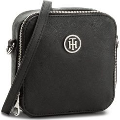 Torebka TOMMY HILFIGER - Honey Sq Crossover AW0AW05392 002. Torebki do ręki damskie marki Tommy Hilfiger. W wyprzedaży za 269.00 zł.
