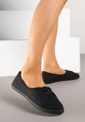 Czarne Tenisówki Vices z Drobnym Sznurowaniem Telithia. Czarne trampki i tenisówki dziewczęce Renee, bez wzorów, bez zapięcia. Za 39.99 zł.