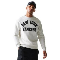 Bluza New Era MLB Graphic New York Yankees. Szare bluzy męskie New Era, m, bez wzorów, bez kaptura. Za 375.00 zł.