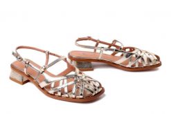 MACIEJKA K7532-25/00-1 złoty, sandały damskie. Żółte sandały damskie Maciejka, bez wzorów, ze skóry, bez obcasa, na obcasie, bez zapięcia. Za 246.42 zł.