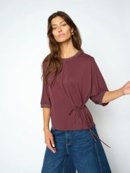 MOS MOSH Koszulka Kobiety lila, XS. T-shirty damskie Mos Mosh, xs, bez wzorów, z materiału, bez kołnierzyka. Za 349.95 zł.