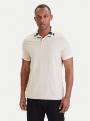 Barbour Polo Callington MML1536BE12 Beżowy jasny Regular Fit. Brązowe koszulki polo męskie Barbour, m, bez wzorów, z bawełny, bez ramiączek. Za 419.99 zł.