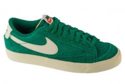Buty sportowe do chodzenia damskie, W Blazer Low 77. Zielone obuwie sportowe damskie Nike, bez wzorów, z materiału, trekkingowe. Za 455.00 zł.