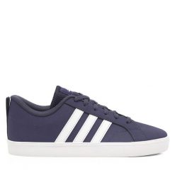 Sneakersy adidas. Niebieskie trampki i tenisówki chłopięce Adidas, bez wzorów, bez zapięcia. Za 149.99 zł.