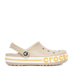 Klapki Crocs. Brązowe klapki damskie Crocs, bez wzorów, bez obcasa. Za 229.99 zł.