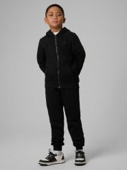 4F Spodnie dresowe joggery chłopięce - czarne 158 (12-13 lat). Czarne spodnie sportowe dla chłopców 4f, bez wzorów, z dresówki, sportowe. Za 79.99 zł.