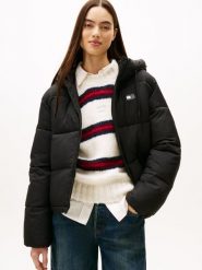 Tommy Jeans kurtka pikowana Kobiety czarny, M. Czarne kurtki damskie Tommy Jeans, na zimę, m, bez wzorów, z jeansu, bez kaptura. Za 599.95 zł.