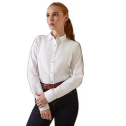 Bluzka damska z długim rękawem Ariat Muir. Białe bluzki damskie Ariat, bez wzorów, klasyczne, bez kołnierzyka. Za 419.50 zł.