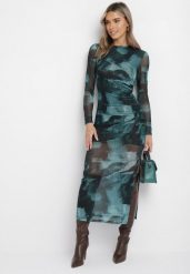 Zielona Siateczkowa Sukienka Maxi z Marszczeniem i Rozcięciem Valpuri. Zielone sukienki damskie Born2be, l, z aplikacjami, z tkaniny, eleganckie, bez kołnierzyka, bez ramiączek, maxi. Za 149.99 zł.